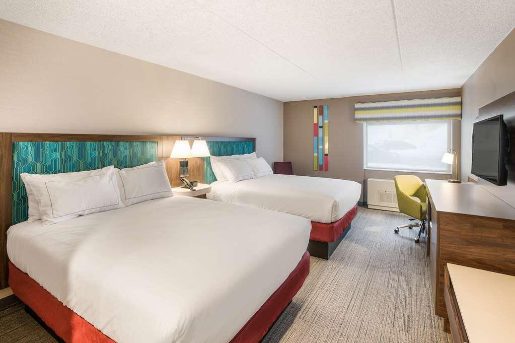 Hampton Inn & Suites Houghton Room photo