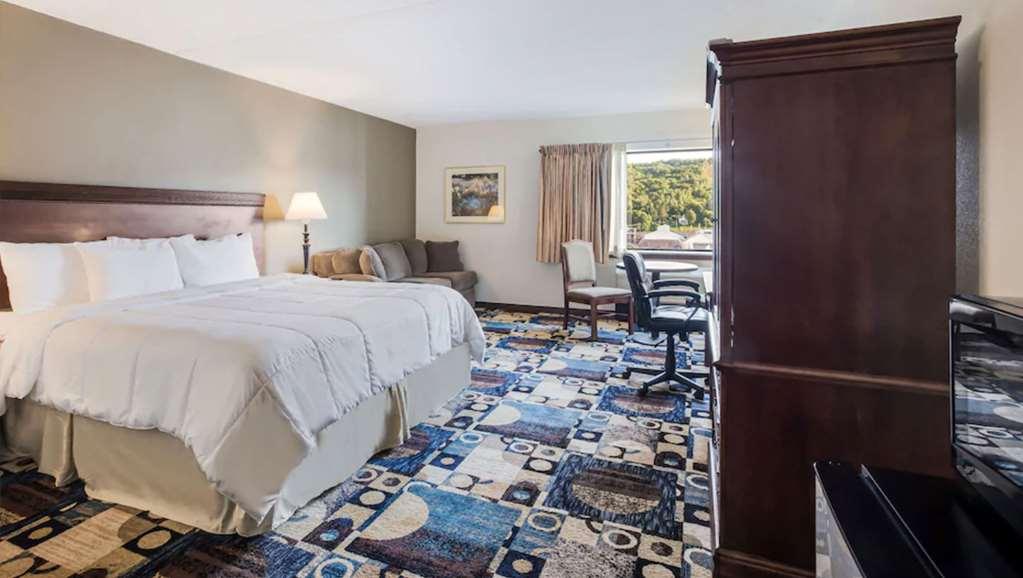 Hampton Inn & Suites Houghton Room photo