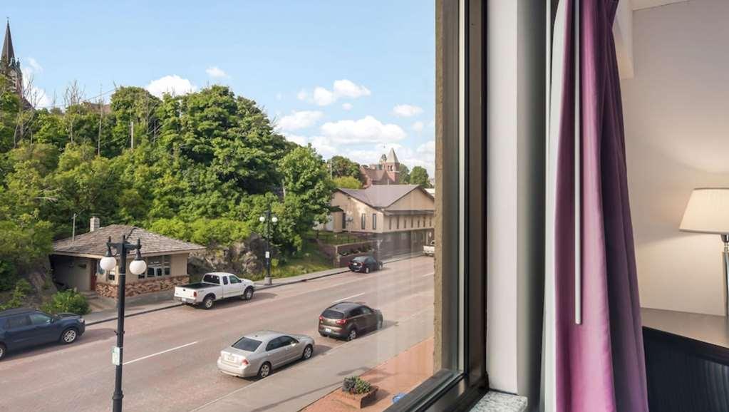 Hampton Inn & Suites Houghton Room photo
